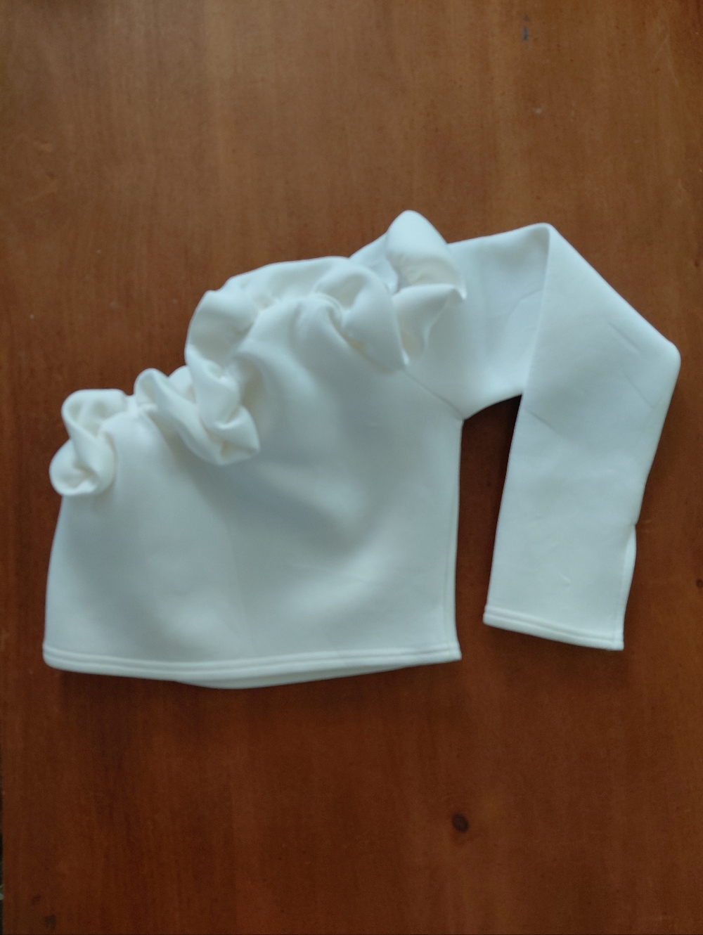 Pretty Little Thing Scuba White One Shoulder Rufffle Top Size 2 XS